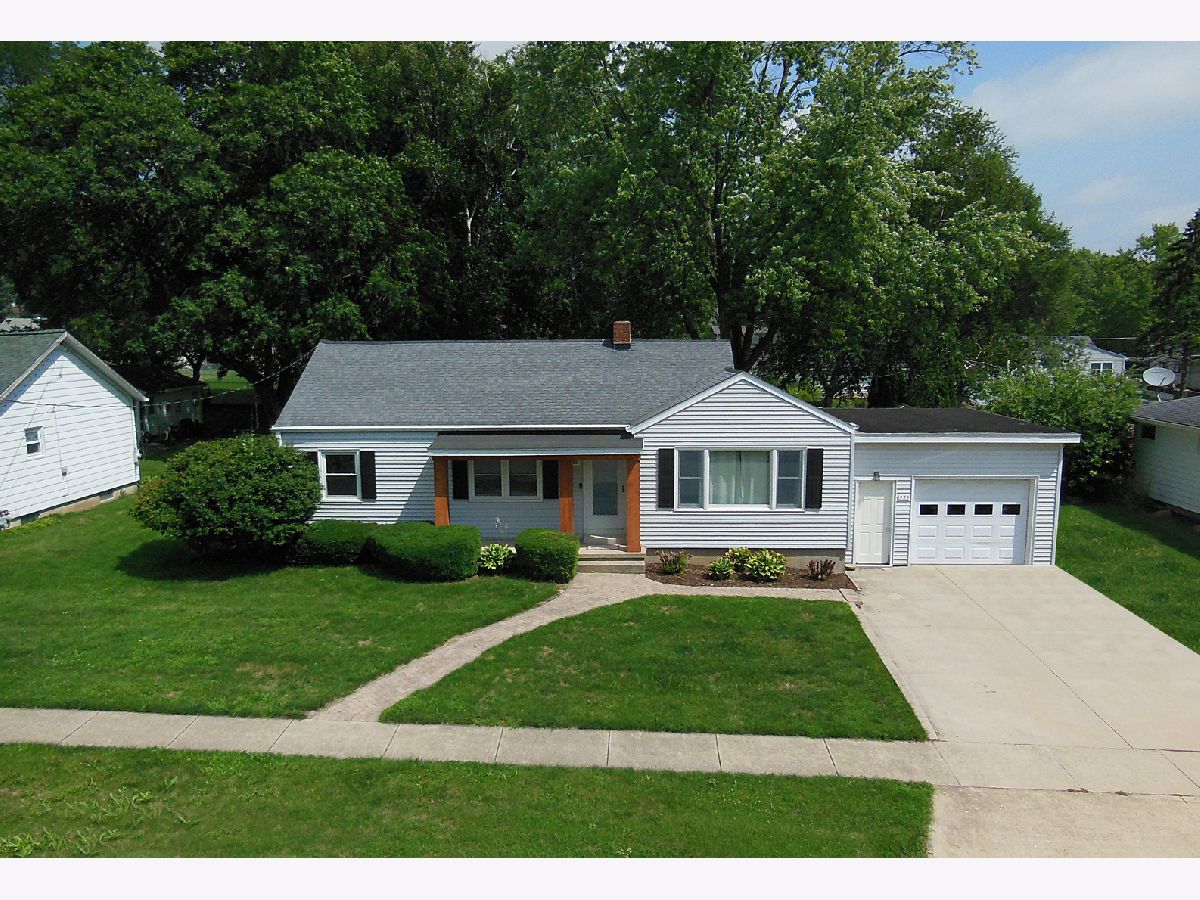  For Sale Sycamore Illinois, 385 Lincoln Street
