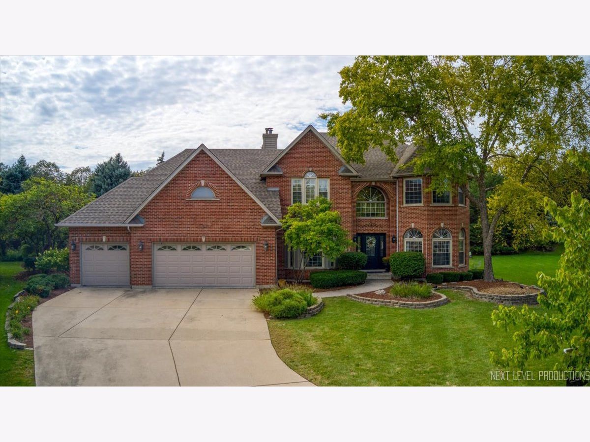 Homes & Townhomes & Condos For Sale Stonebridge Aurora Illinois, 2321 Courtland Court