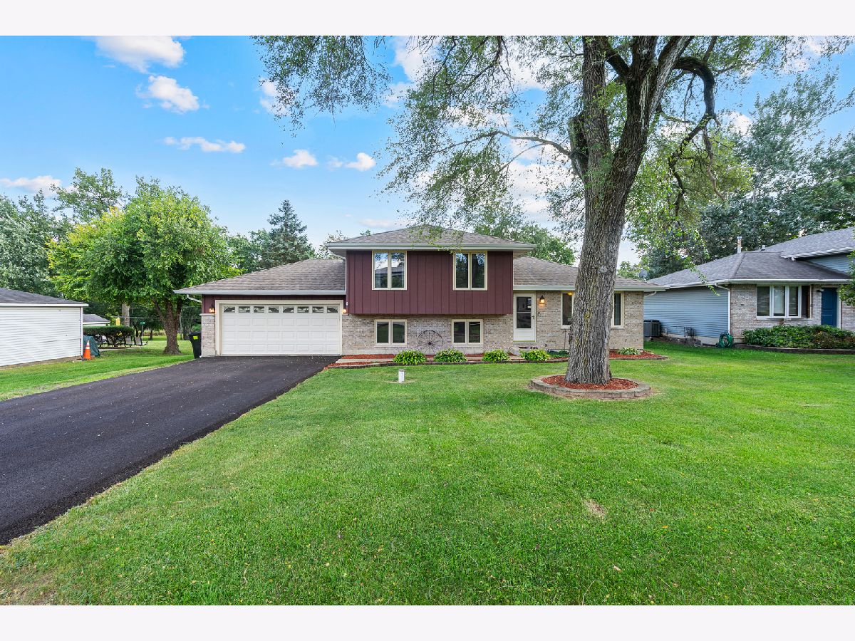  For Sale West Chicago Illinois, 28W605 Barnes Avenue