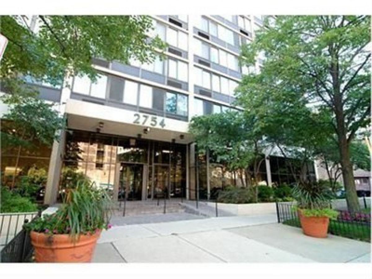  For Sale Chicago Illinois, 2754 Hampden Court