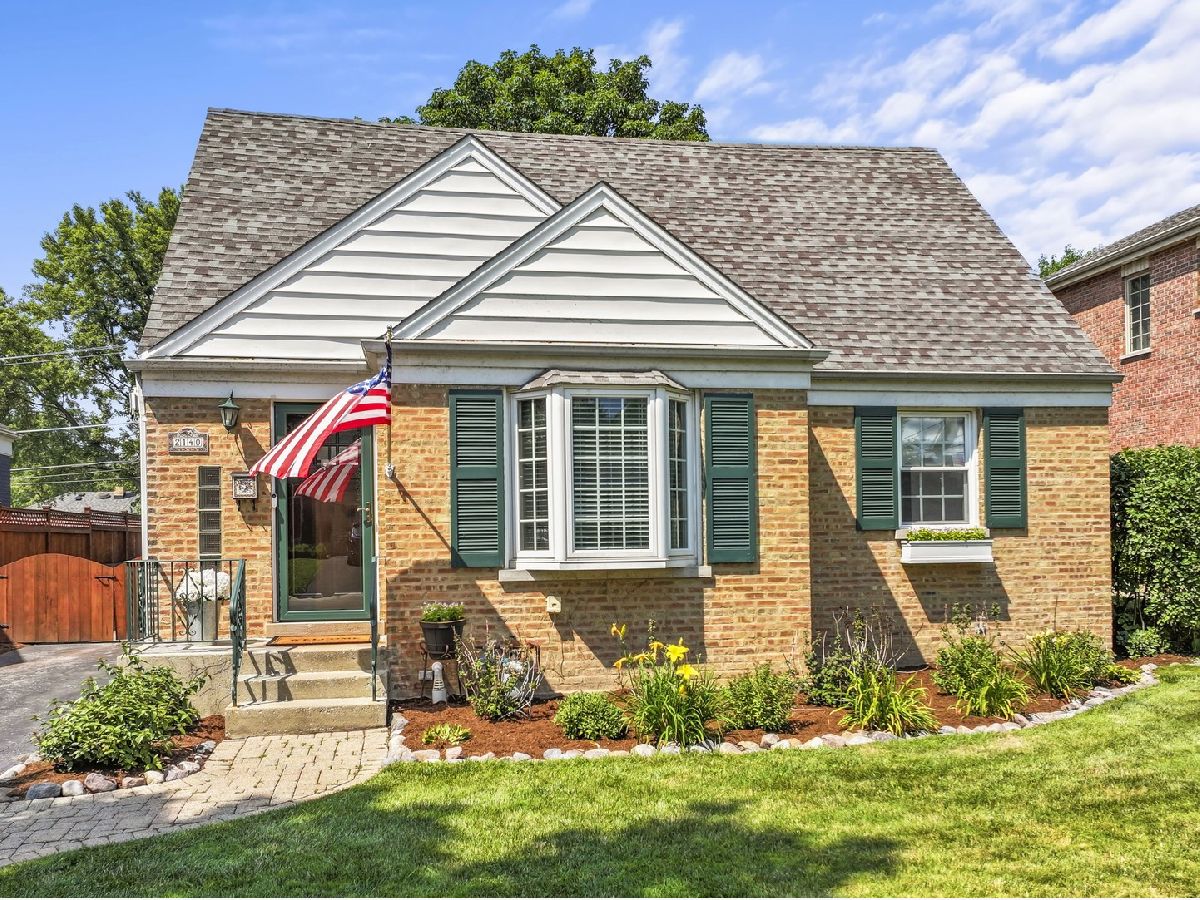  For Sale Glenview Illinois, 2140 Walnut Court