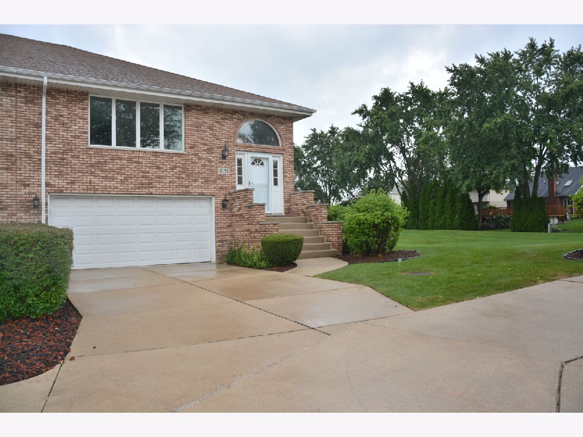  For Sale Tinley Park Illinois, 17155 Kamp Court