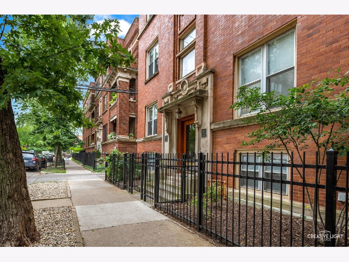  For Sale Chicago Illinois, 1015 Ainslie Street