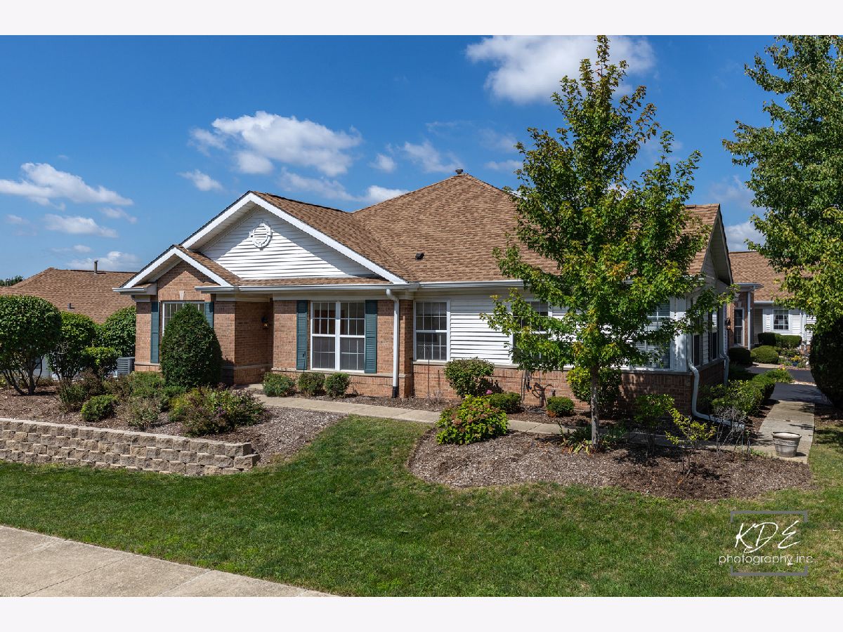 Townhomes & Condos & Homes Sold Carillon Plainfield Illinois, 21718 Empress