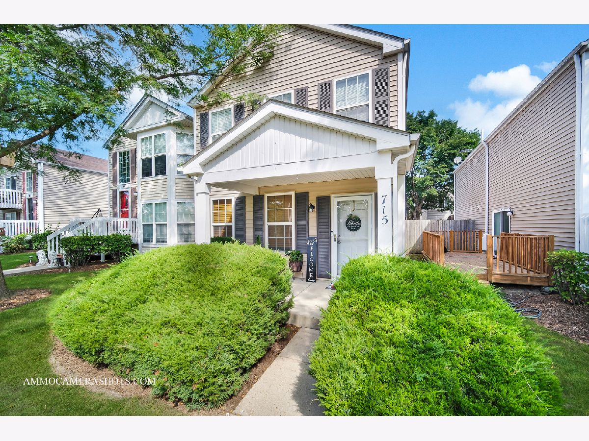  Sold Aurora Illinois, 715 Serendipity