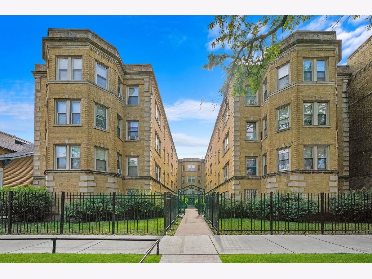  Rented Chicago Illinois, 4827 Springfield