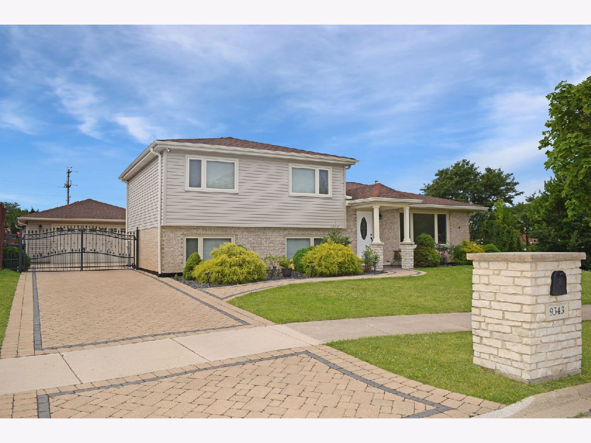  For Sale Orland Hills Illinois, 9343 170th Place