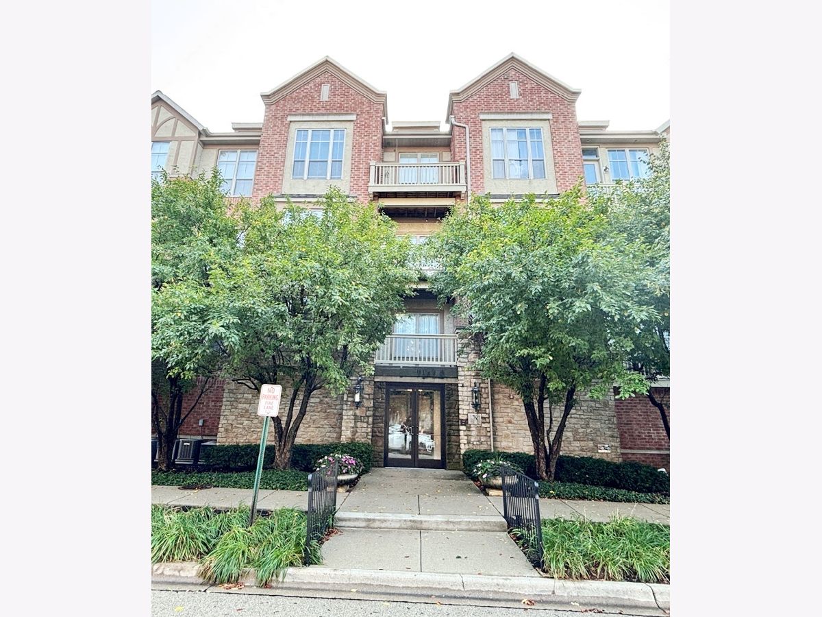  For Sale Northbrook Illinois, 1781 Tudor Lane