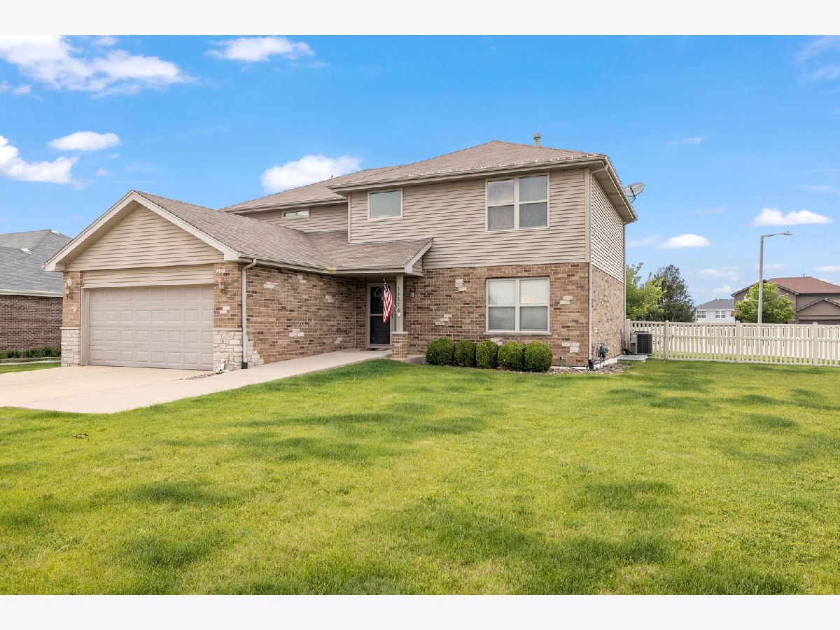  For Sale Manhattan Illinois, 15826 Chippewa Lane