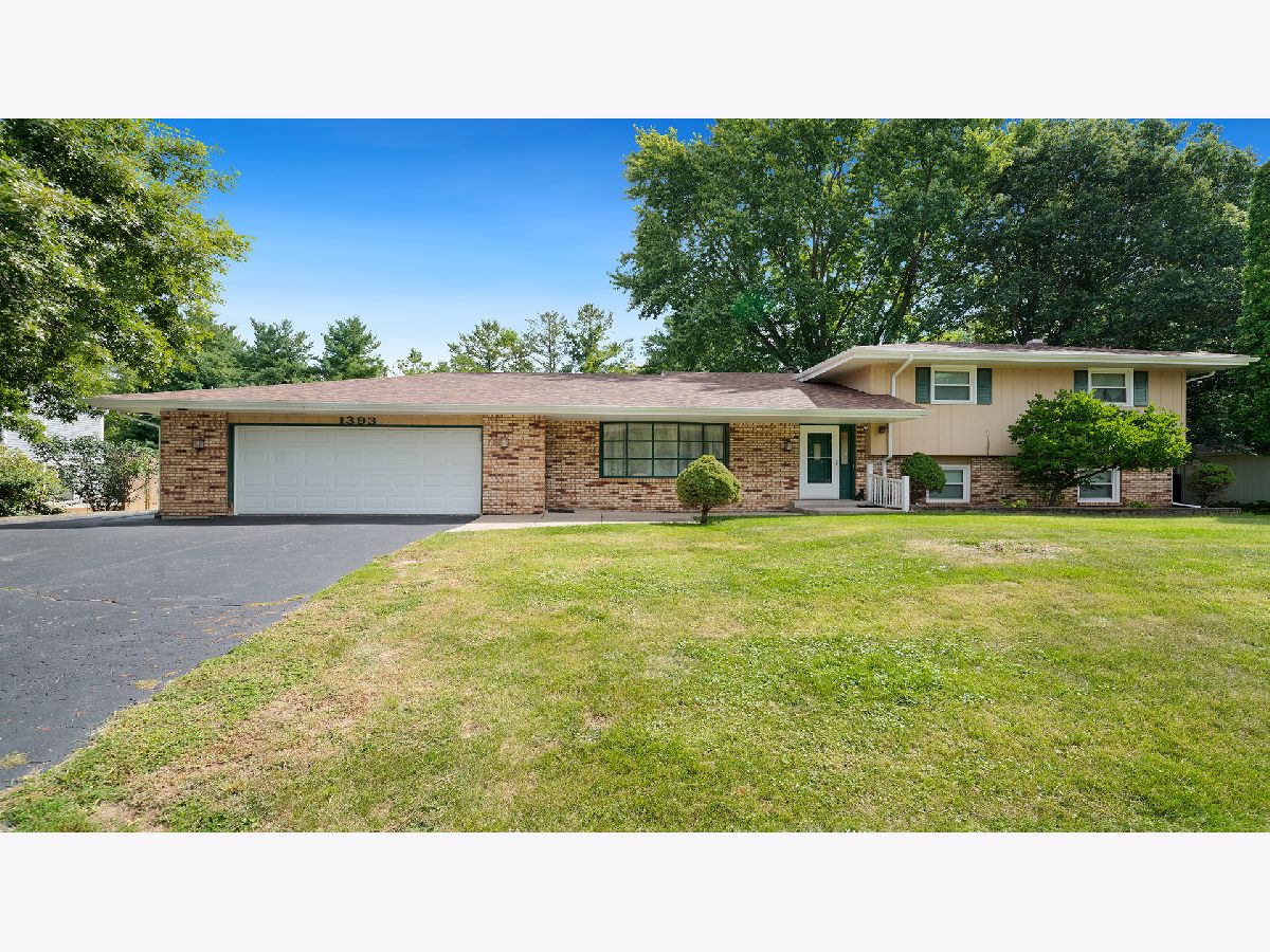  For Sale Rockford Illinois, 1393 Bryn Mawr Street