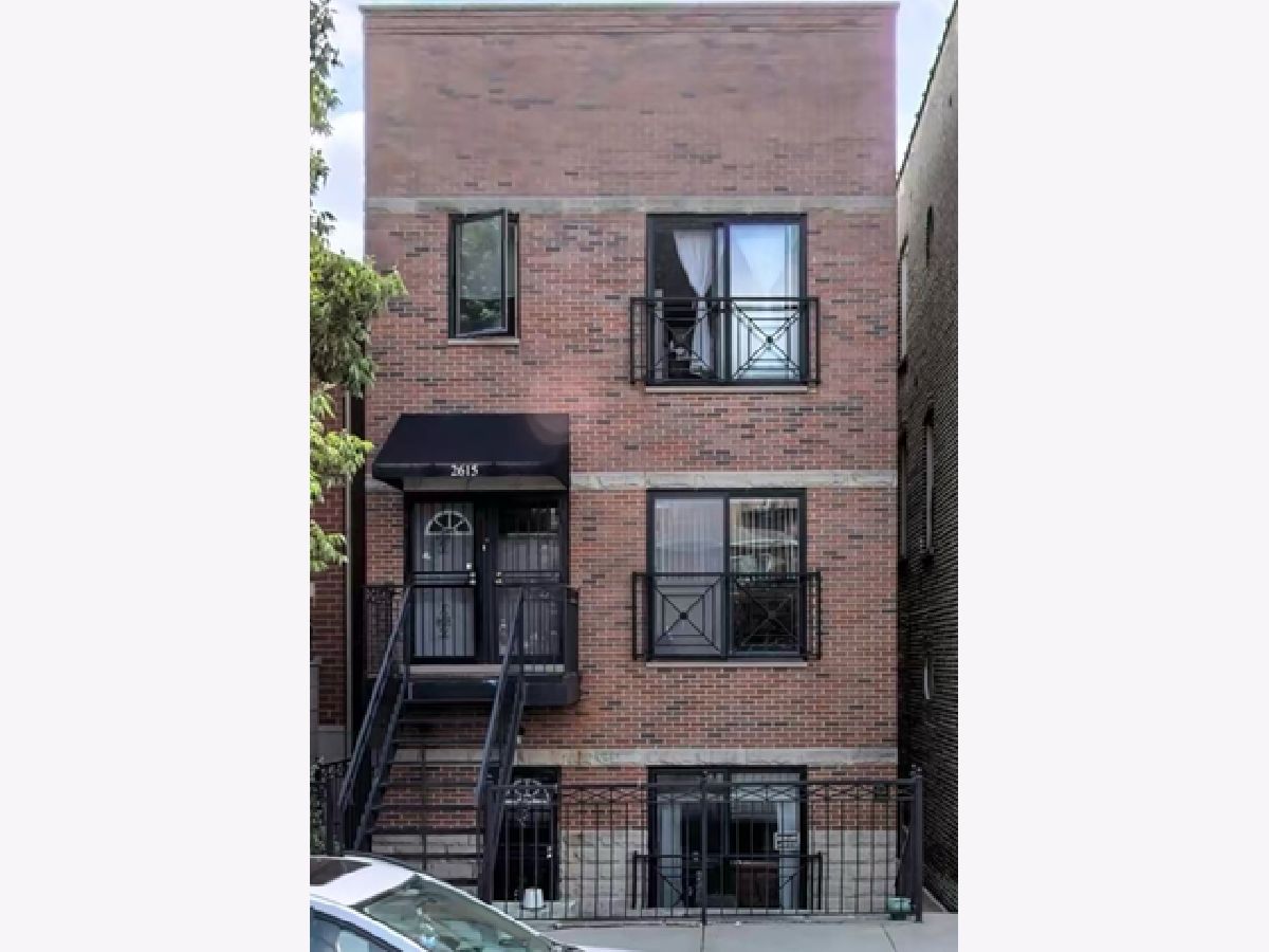  For Sale Chicago Illinois, 2615 Emerald Avenue