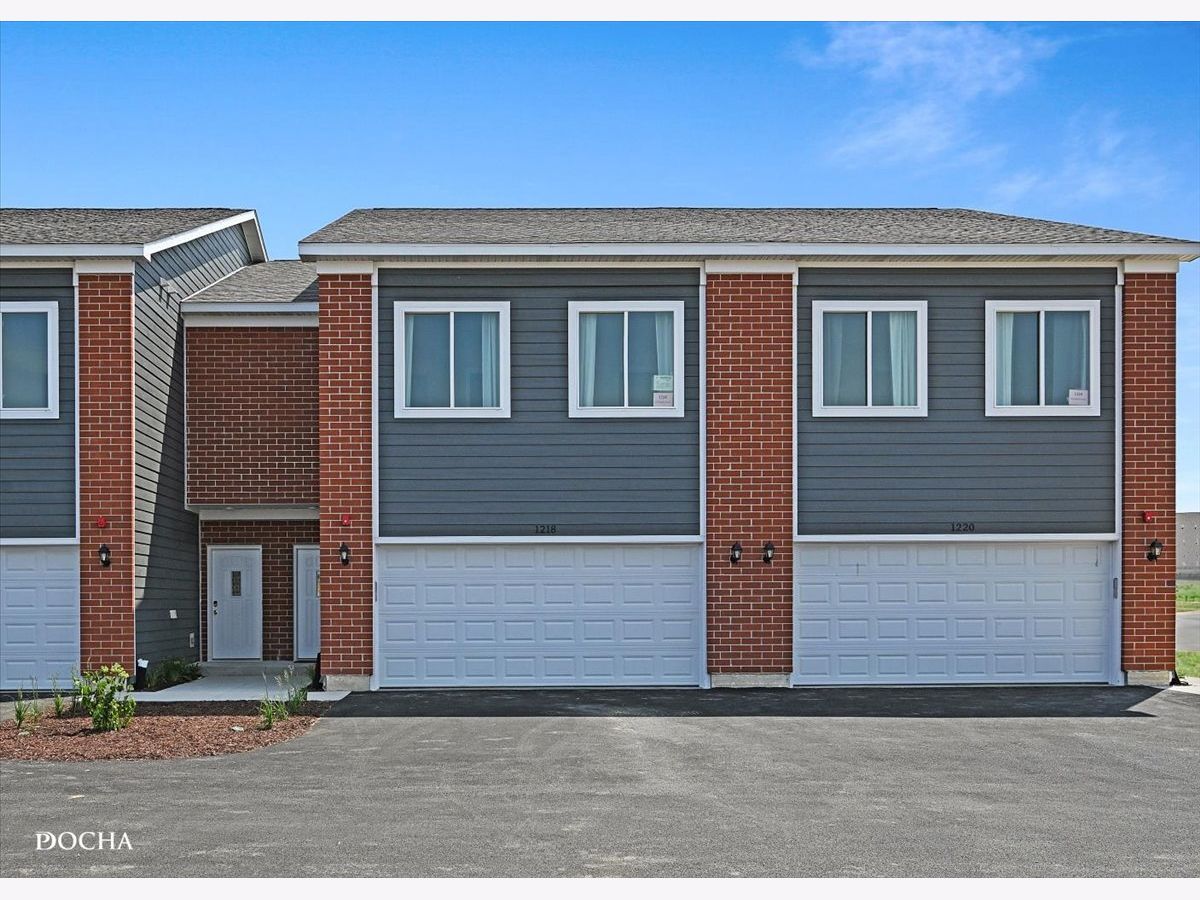  For Sale Yorkville Illinois, 1218 Gillespie Lane