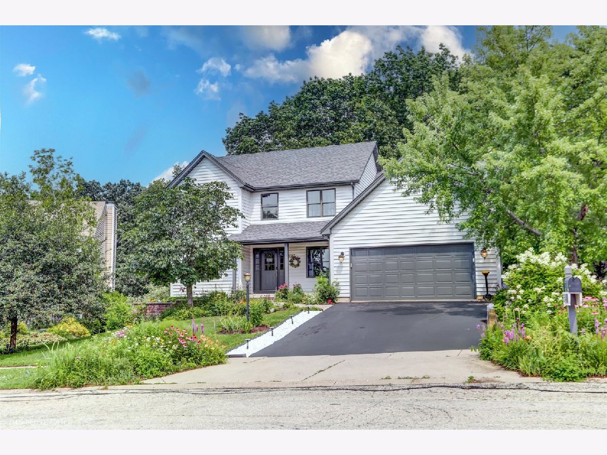  For Sale Woodstock Illinois, 1317 Winslow Circle