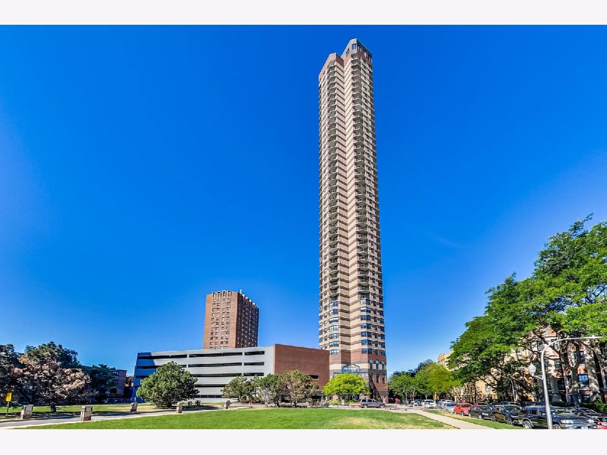  For Sale Chicago Illinois, 3660 Lake Shore Drive