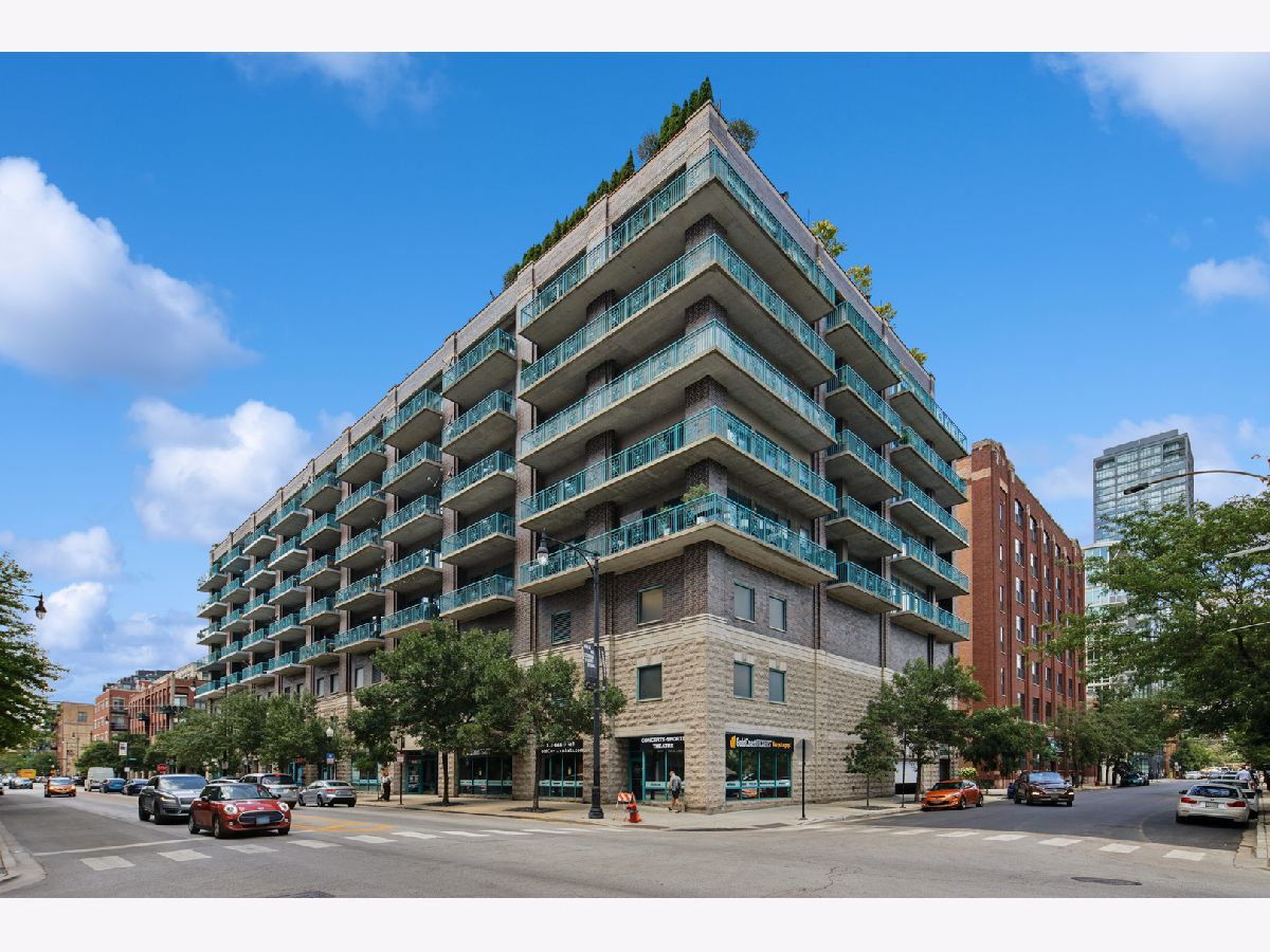  For Sale Chicago Illinois, 910 Madison Street