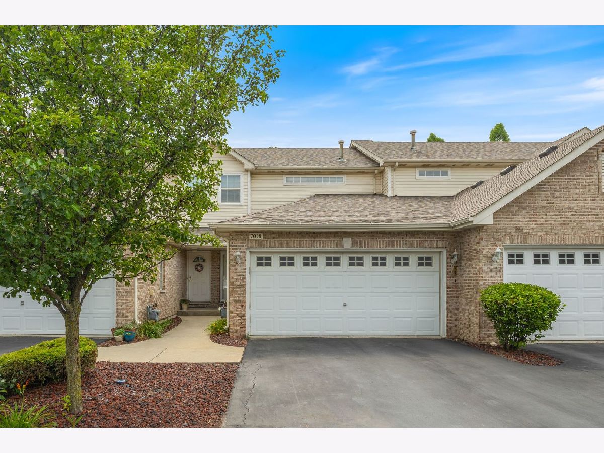  For Sale Tinley Park Illinois, 7018 Century Court