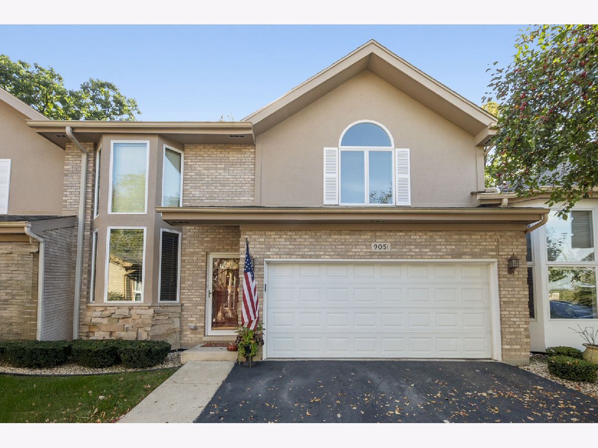  For Sale Willow Springs Illinois, 9051 Archer Avenue