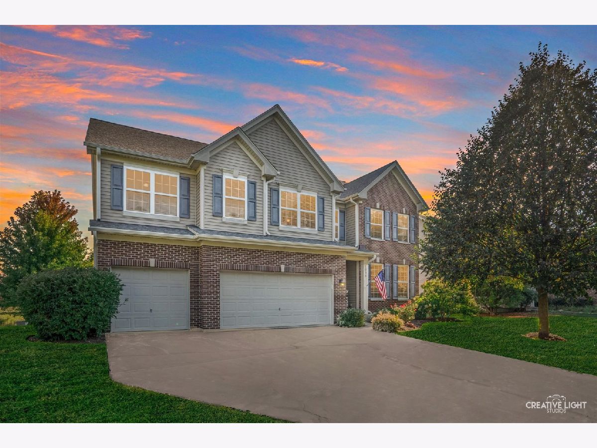 Homes For Sale Verona Ridge Aurora Illinois, 1658 Star Grass Circle