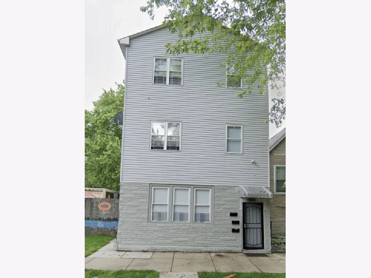 Rented Chicago Illinois, 8134 Muskegon