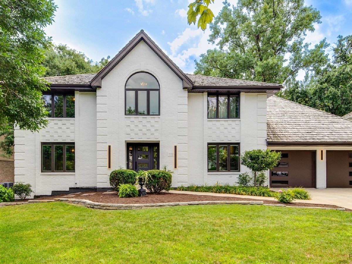  For Sale Darien Illinois, 2221 Donegal Drive