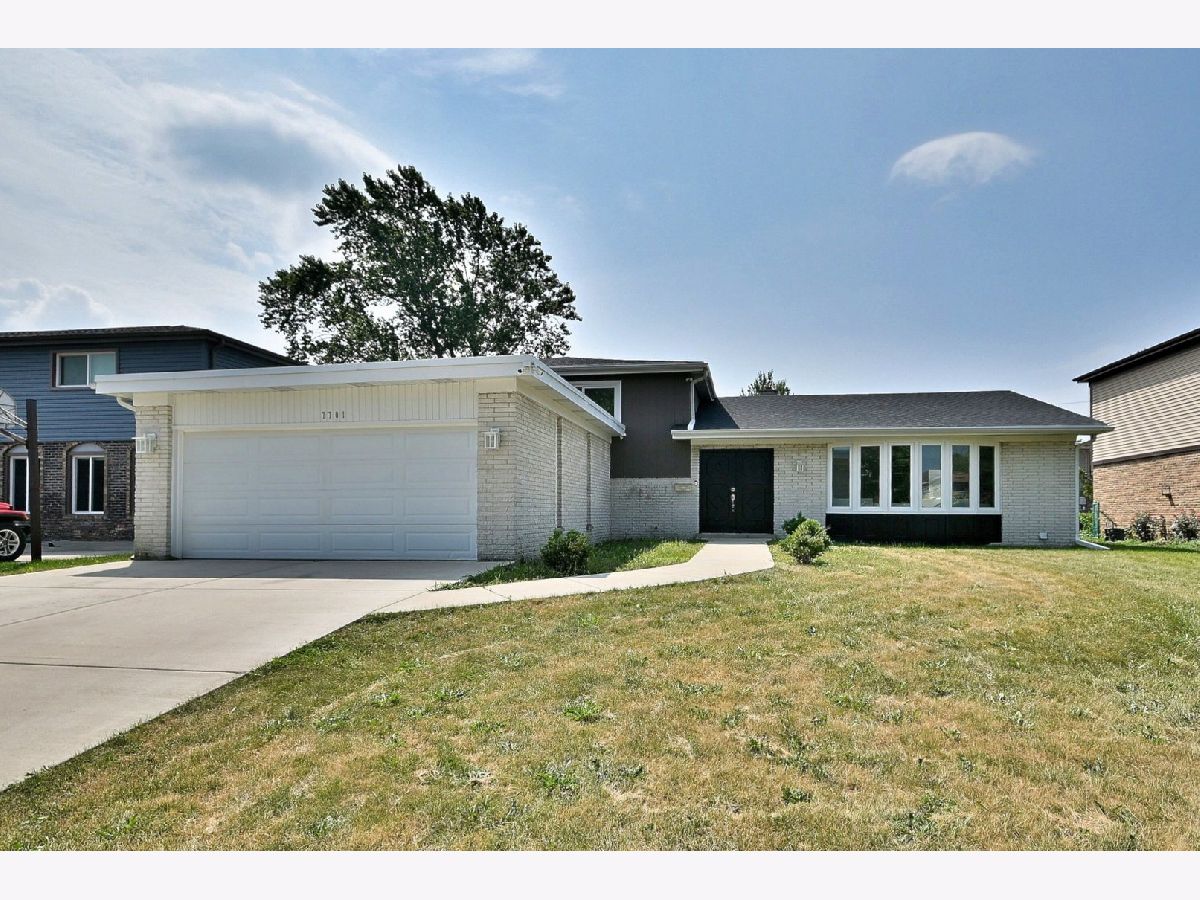 Homes For Sale Robbins Meadow Lane Morton Grove Illinois, 7701 Lake Street