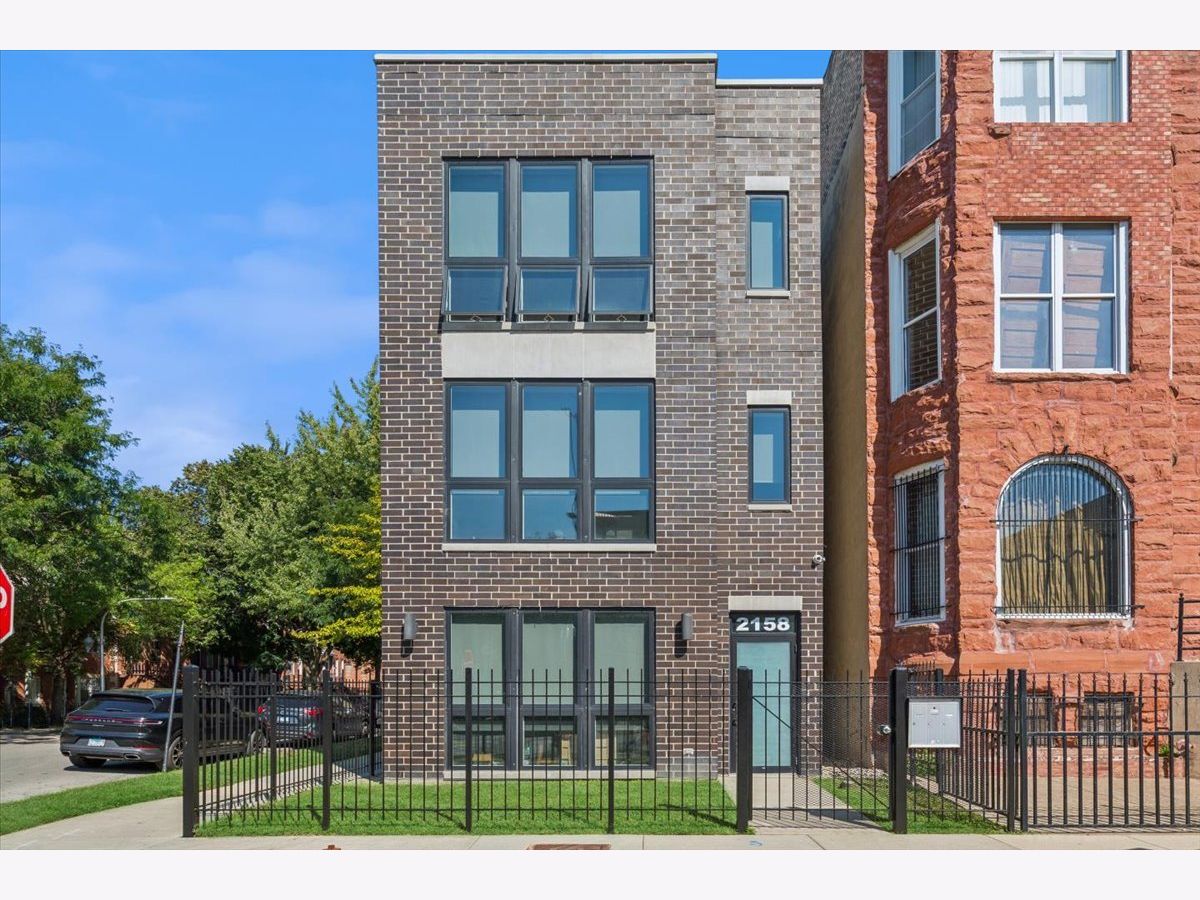 Rented Chicago Illinois, 2158 Adams