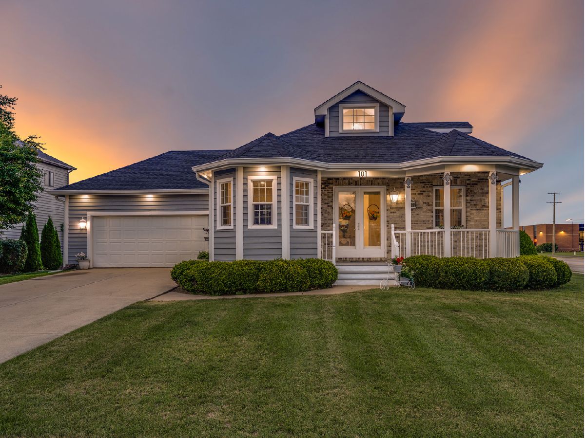  For Sale Oswego Illinois, 101 Bell Court