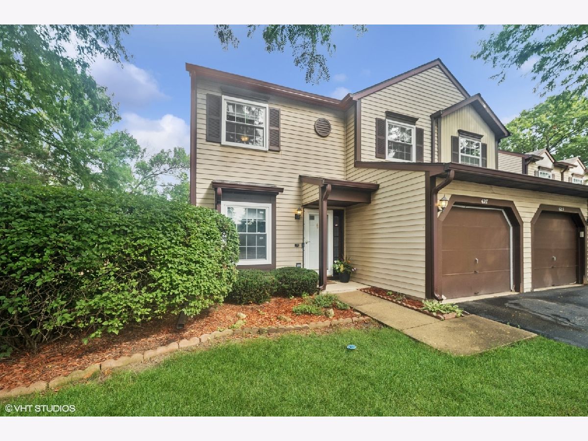  For Sale Streamwood Illinois, 627 Ascot Lane
