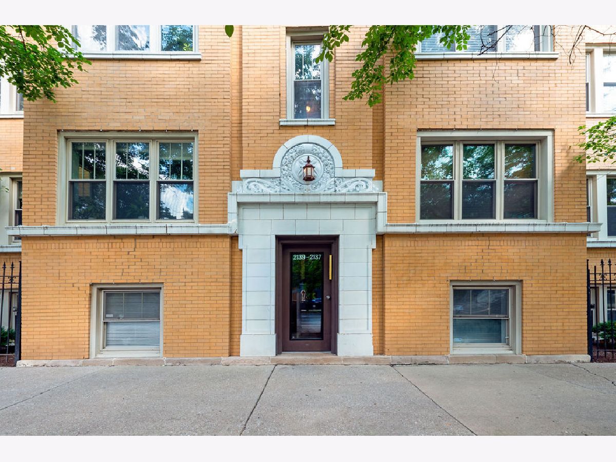  For Sale Chicago Illinois, 2137 Kedzie Boulevard