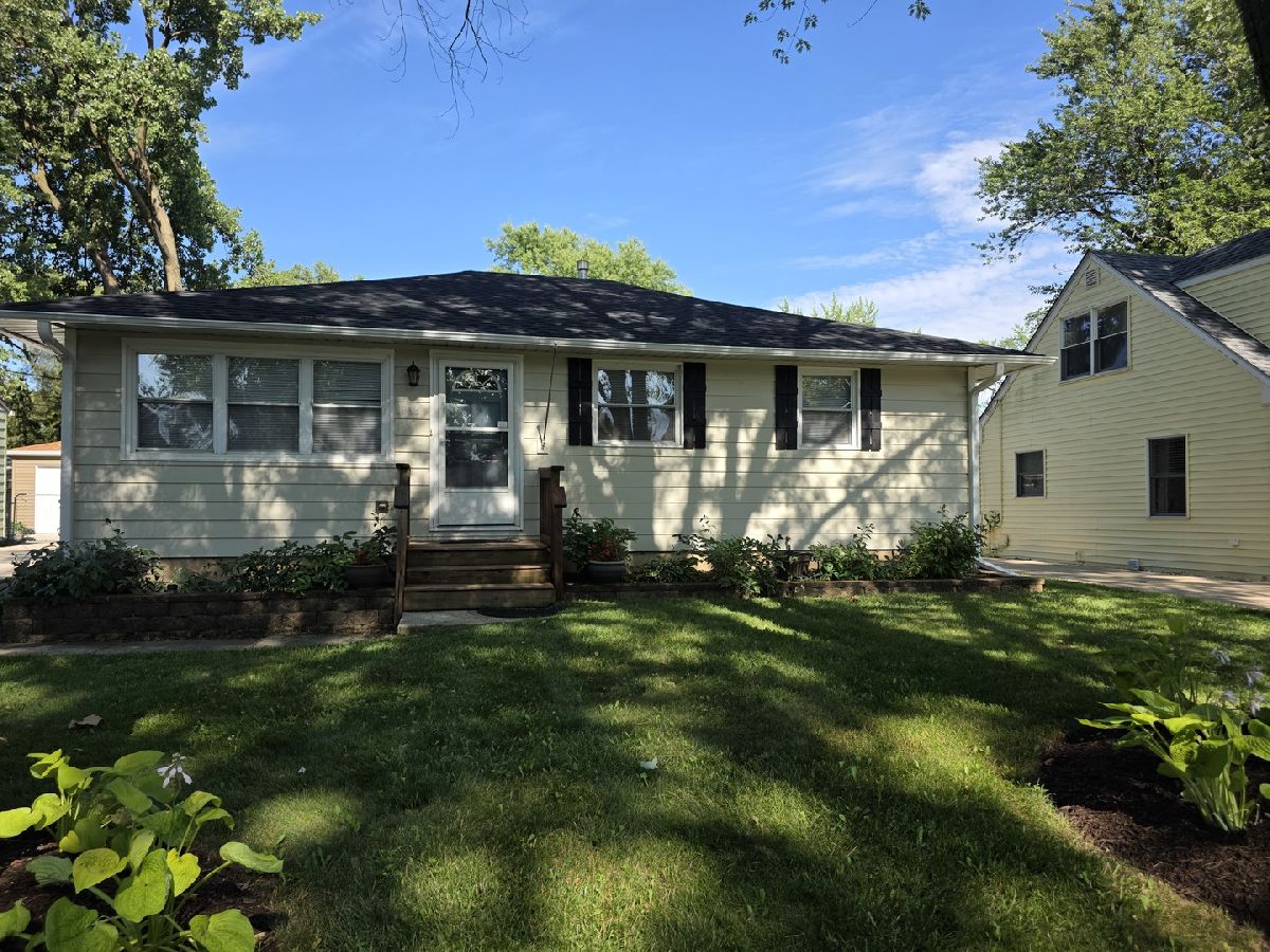  For Rent St Charles Illinois, 1818 4th