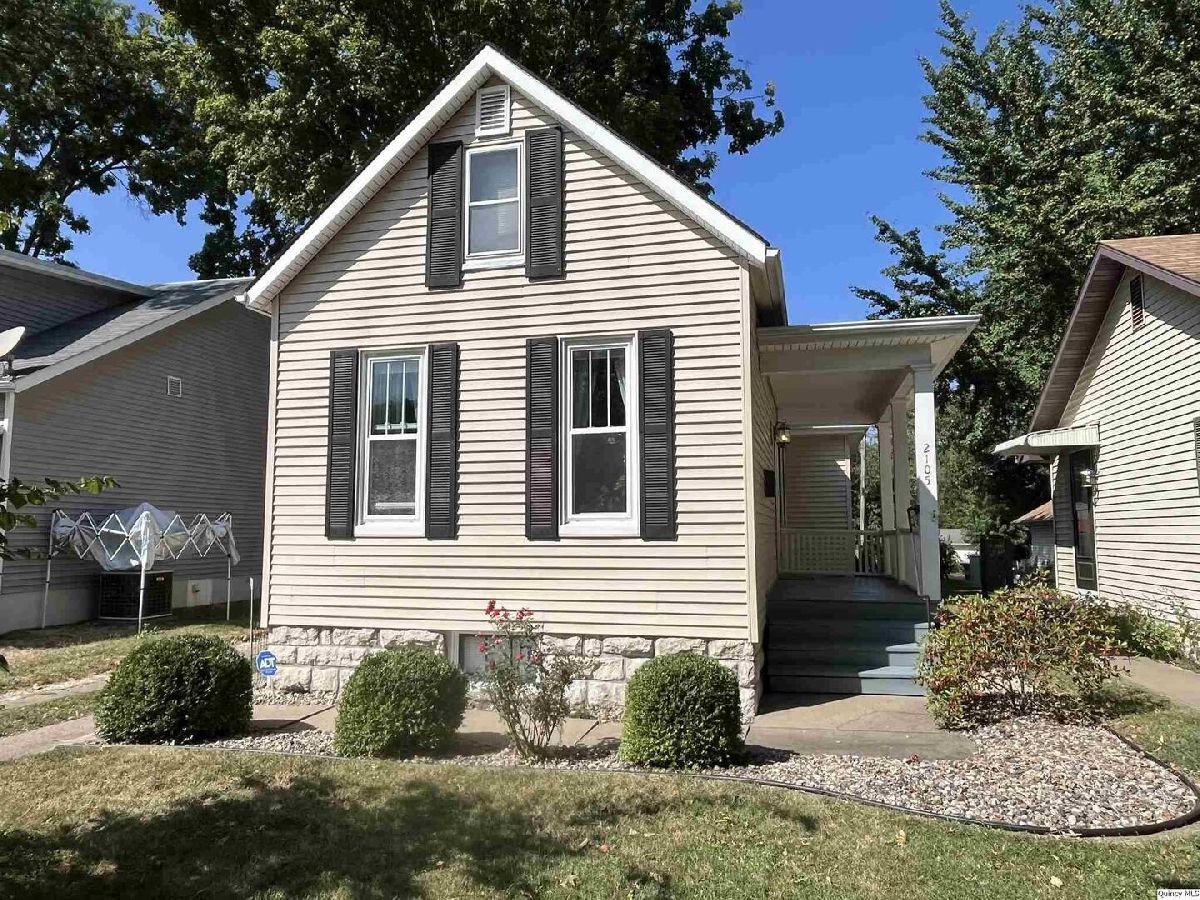  For Sale Quincy Illinois, 2105 Jefferson St.