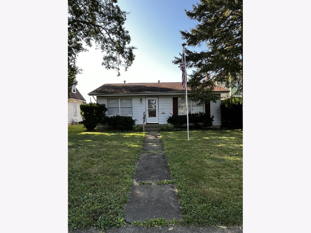  Sold Spring Valley Illinois, 211 Erie