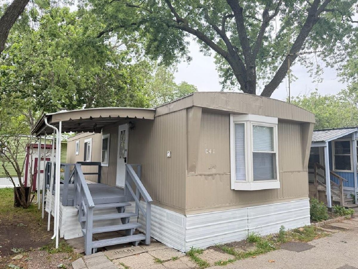  For Sale Des Plaines Illinois, 2993 Curtis Street