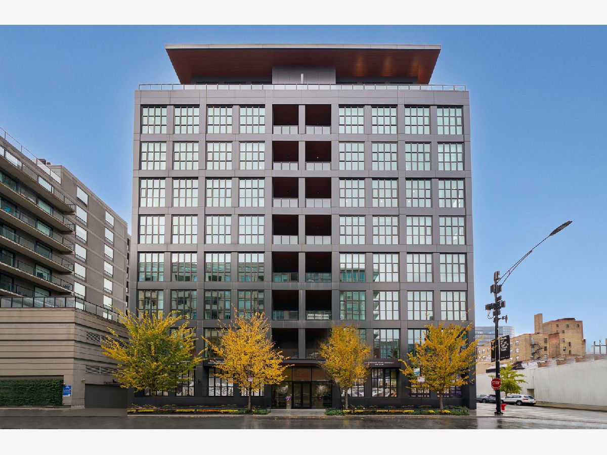  For Sale Chicago Illinois, 900 Washington Boulevard