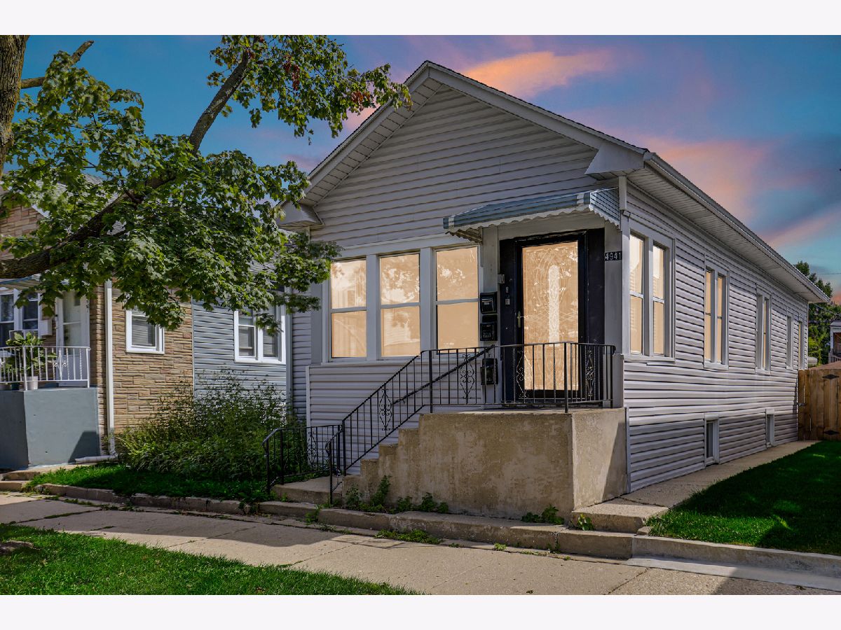 Rented Chicago Illinois, 4941 Drummond