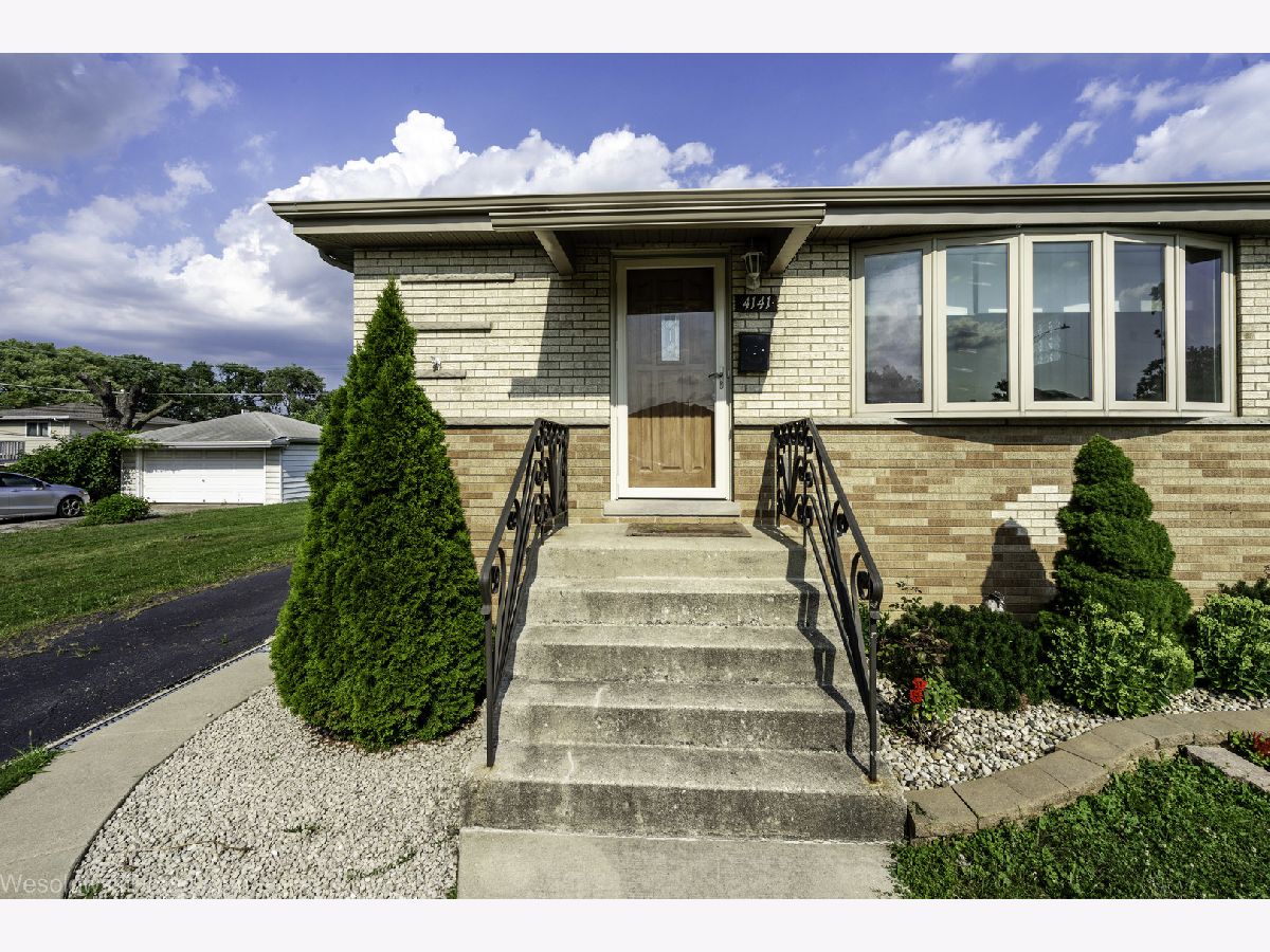  For Sale Schiller Park Illinois, 4141 Wehrman Avenue