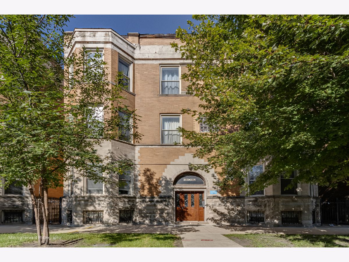 Condos & Townhomes & Homes For Rent Bronzeville Chicago Illinois, 4852 Prairie