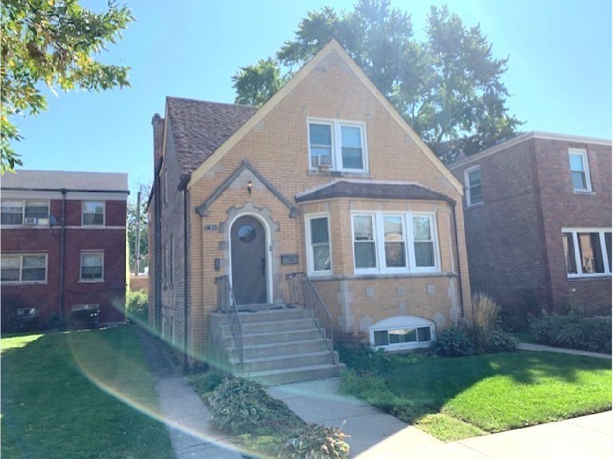 Rented Chicago Illinois, 10931 Artesian