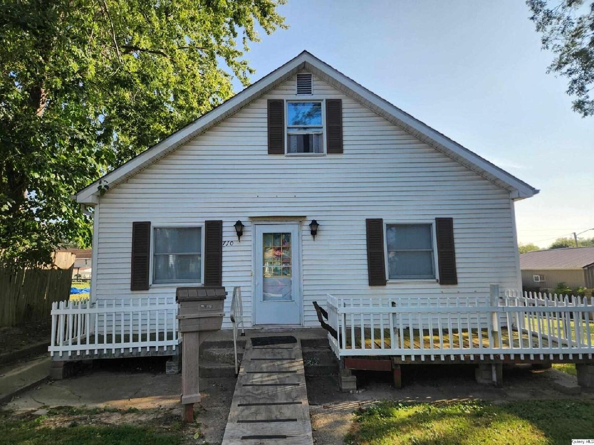  For Sale Quincy Illinois, 710 Jackson
