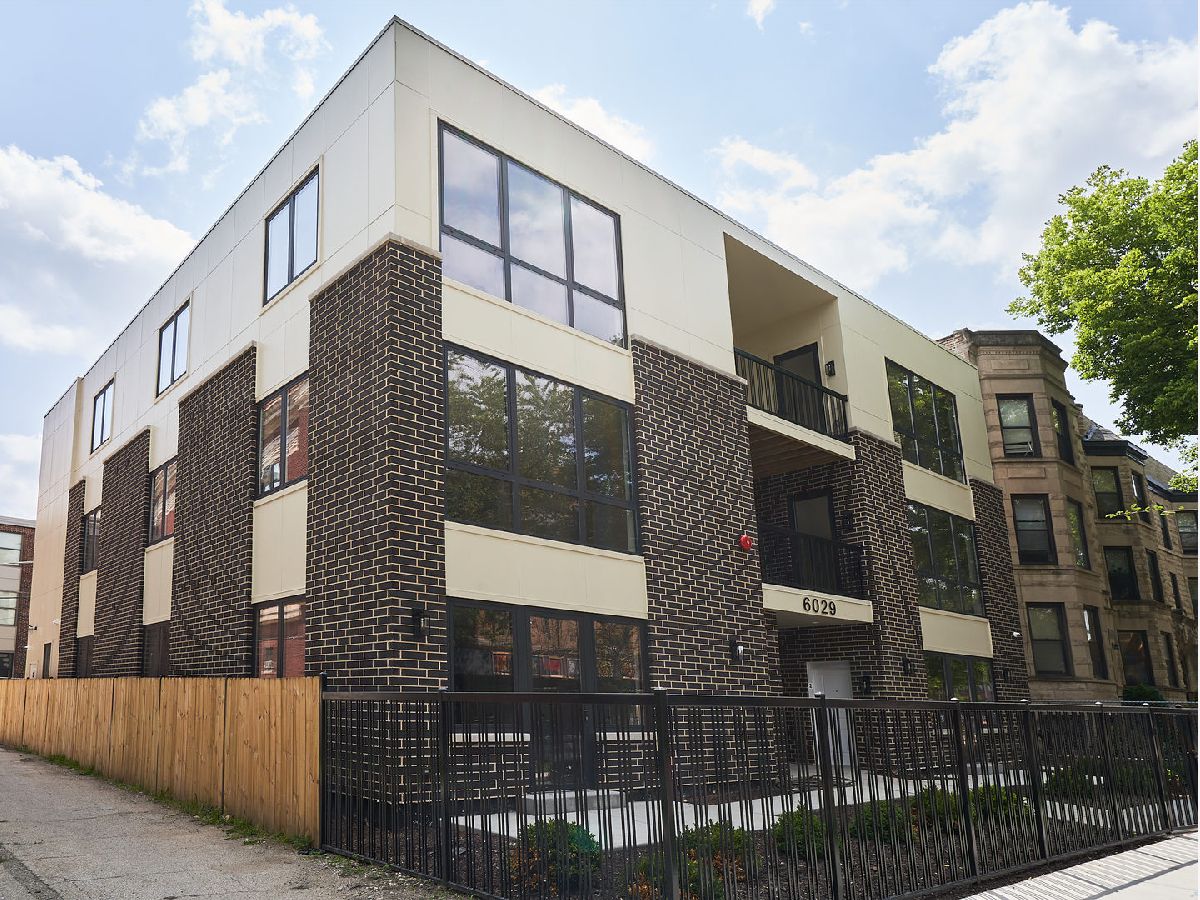 Rented Chicago Illinois, 6029 Champlain