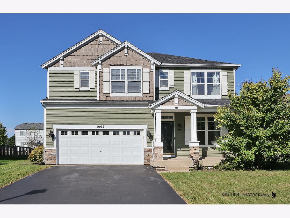  For Sale Antioch Illinois, 1062 Neuhaven Drive