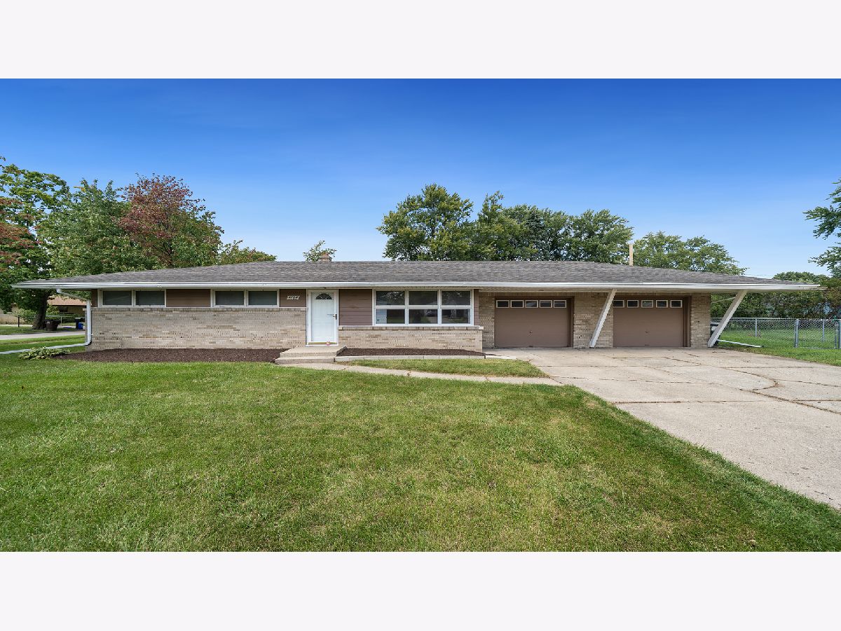  For Sale Rockford Illinois, 4604 Mohawk Road