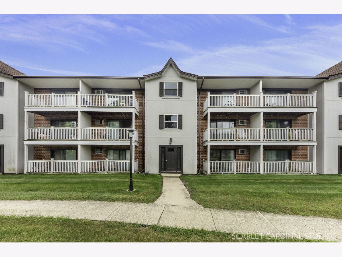 Condominiums Rented Willows Of Fox Valley Aurora Illinois, 285 Gregory
