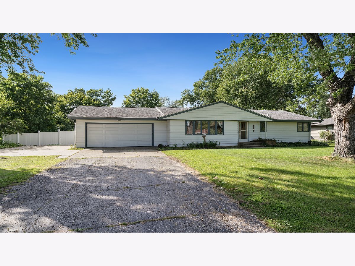  For Sale South Beloit Illinois, 110 Smith Lane