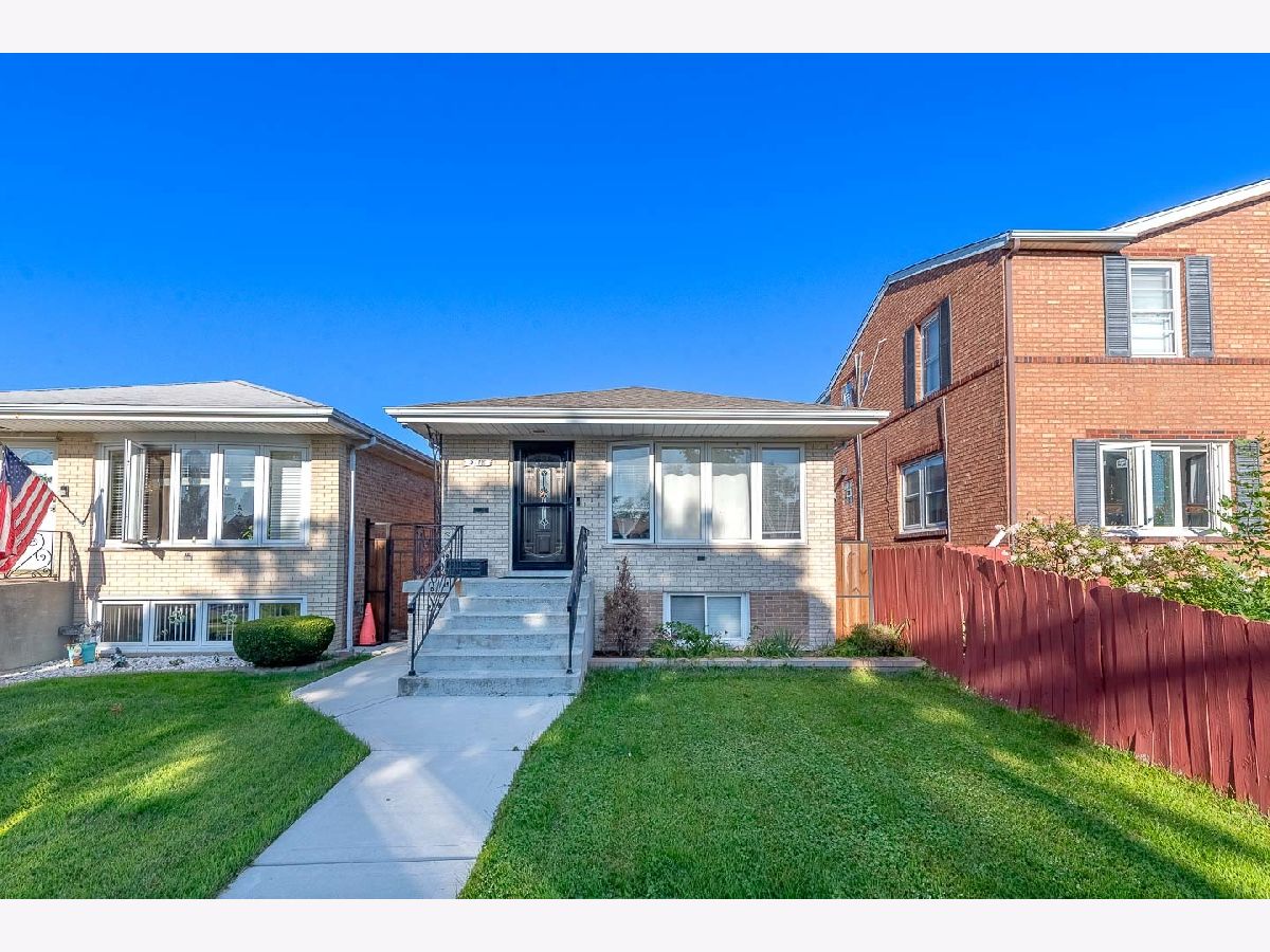  For Sale Chicago Illinois, 5118 Mobile Avenue