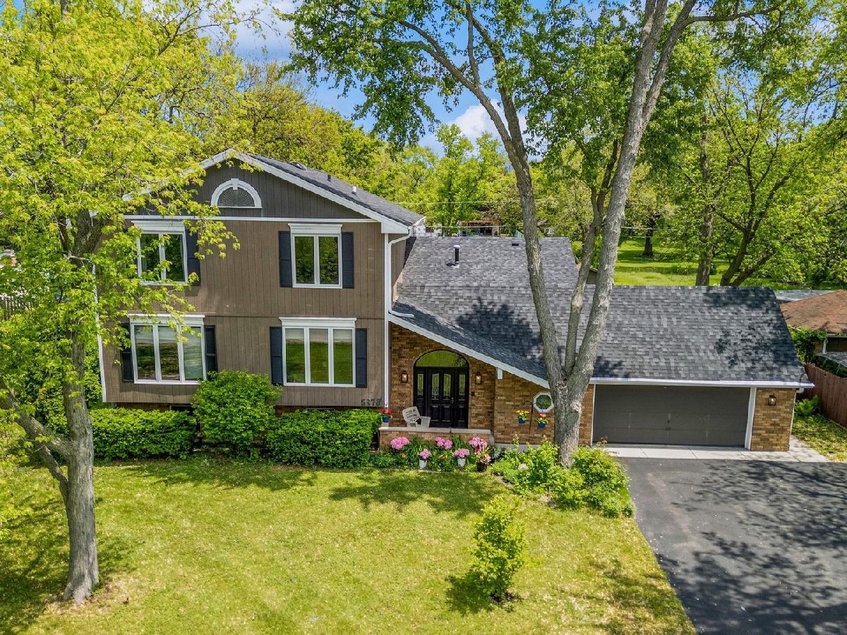  For Sale Downers Grove Illinois, 5873 Walnut Avenue