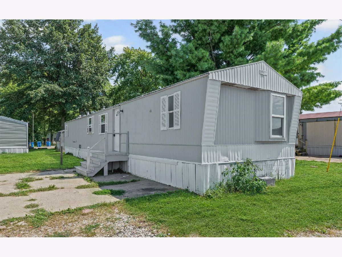  For Sale Monticello Illinois, 353 Monroe Street