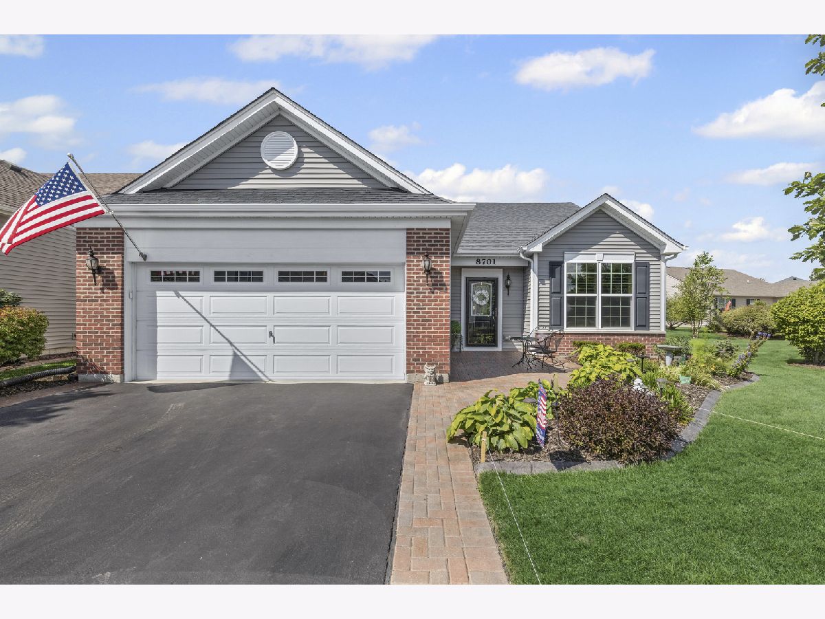  For Sale Huntley Illinois, 8701 Crowley Court