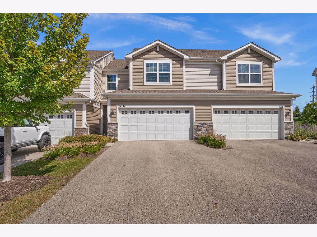 Condos & Townhomes For Sale Park Pointe South Elgin Illinois, 1016 Moraine Drive