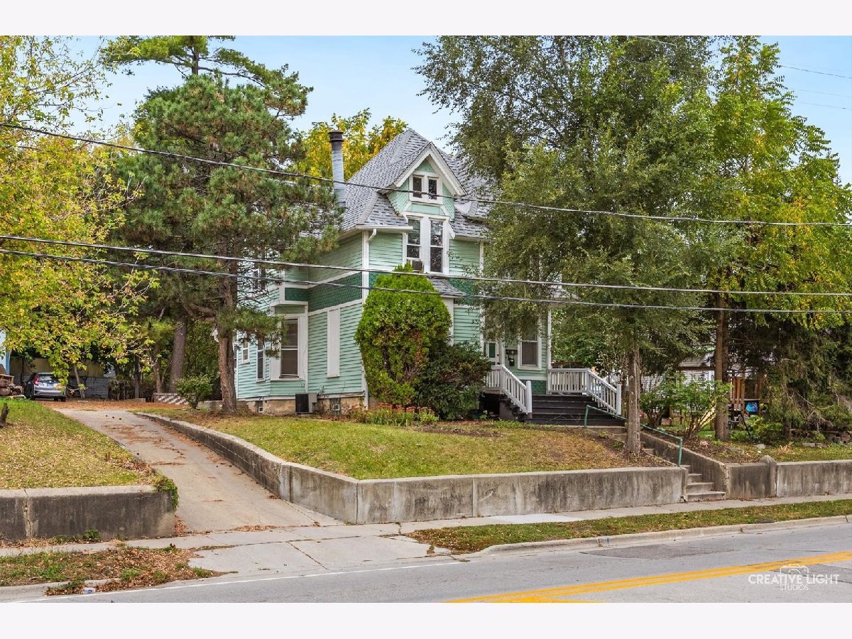  For Rent Elgin Illinois, 674 St Charles